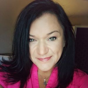 Meet your Posher, Dolores